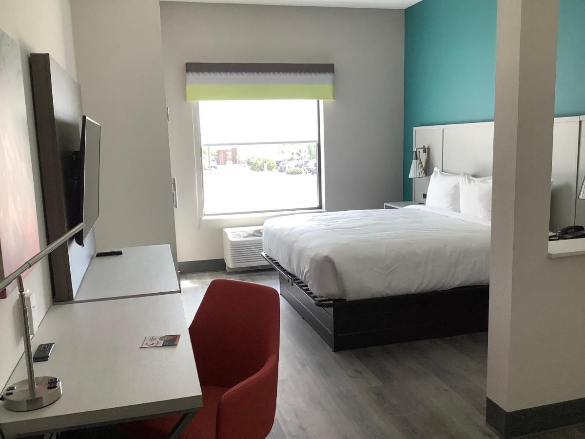 Comfort Suites Colorado Springs East - Medical Center Area Экстерьер фото