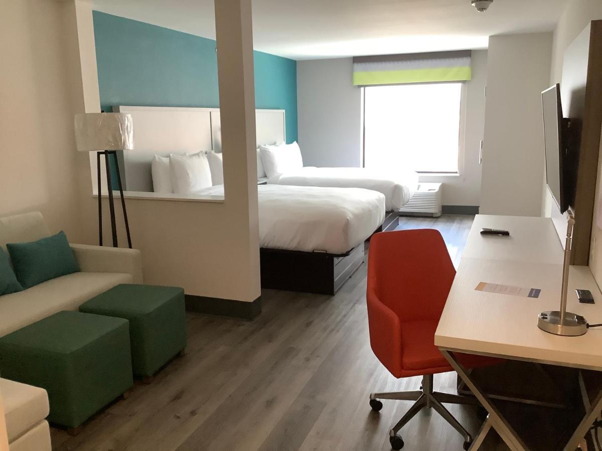 Comfort Suites Colorado Springs East - Medical Center Area Экстерьер фото