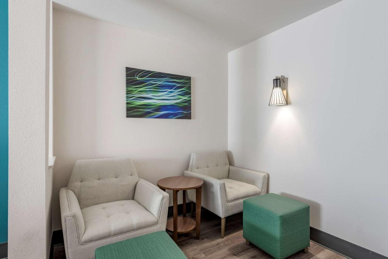 Comfort Suites Colorado Springs East - Medical Center Area Экстерьер фото