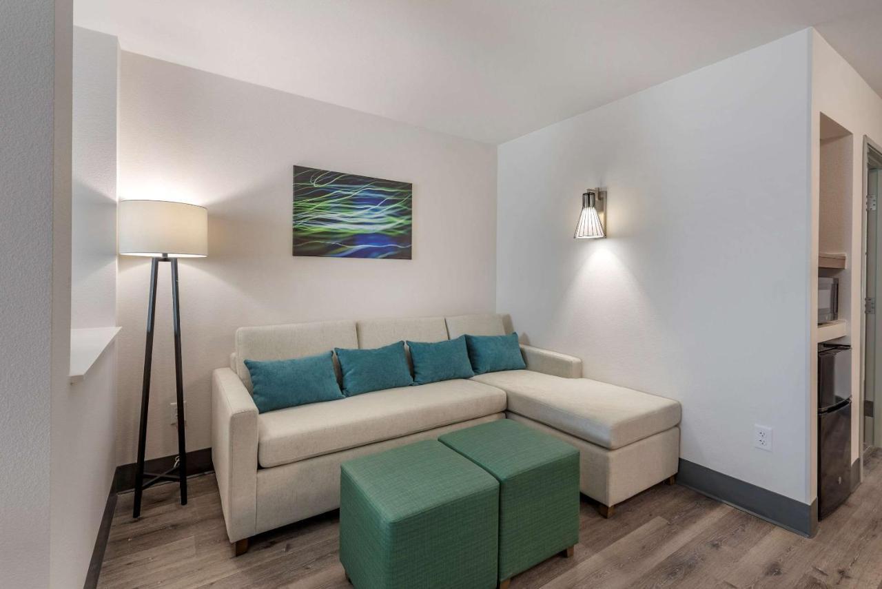 Comfort Suites Colorado Springs East - Medical Center Area Экстерьер фото