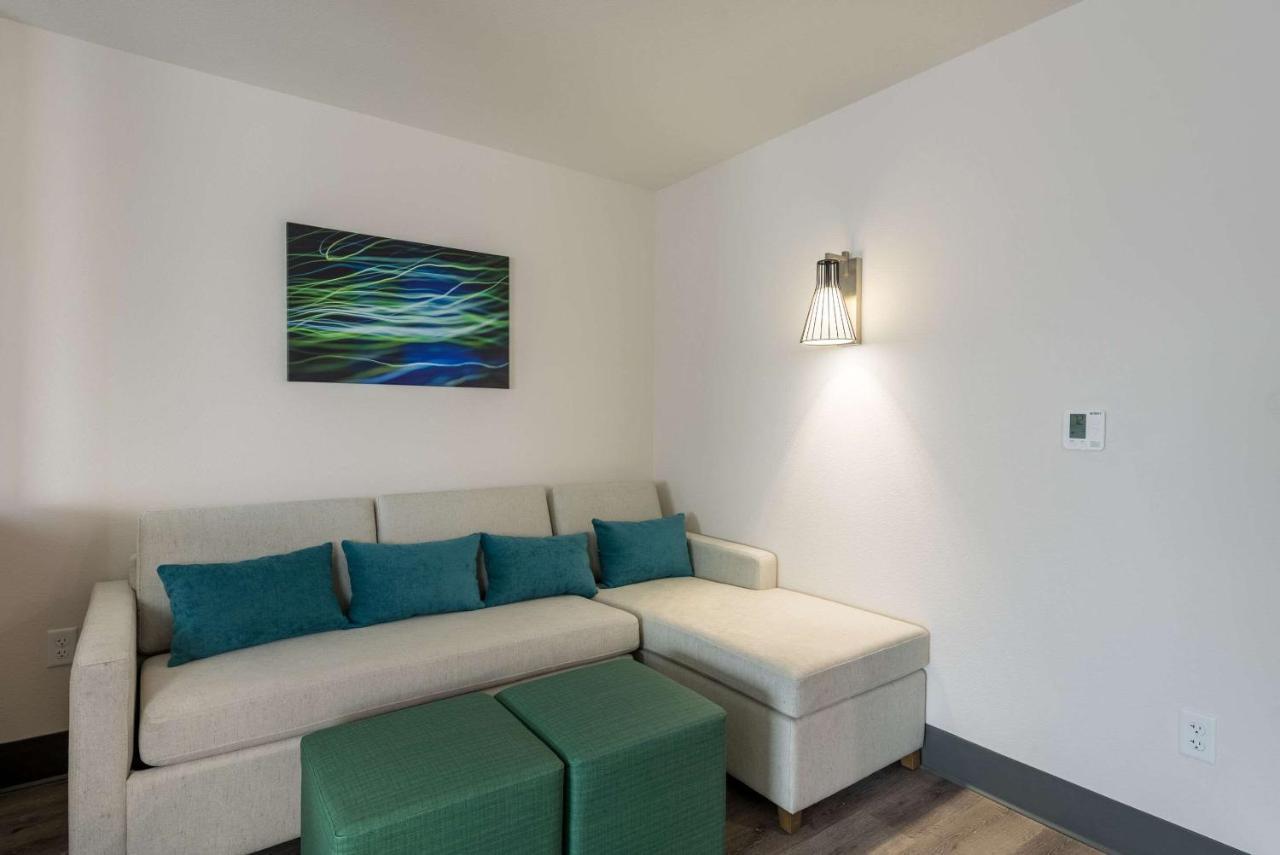 Comfort Suites Colorado Springs East - Medical Center Area Экстерьер фото