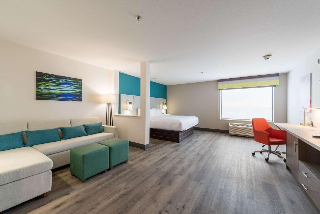 Comfort Suites Colorado Springs East - Medical Center Area Экстерьер фото